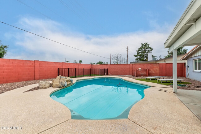 Building Photo - 4503 W Loma Ln