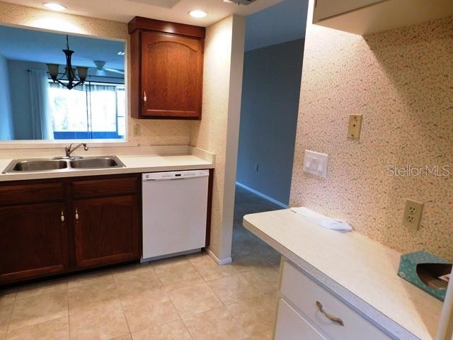 Building Photo - 375 3 Lakes Ln