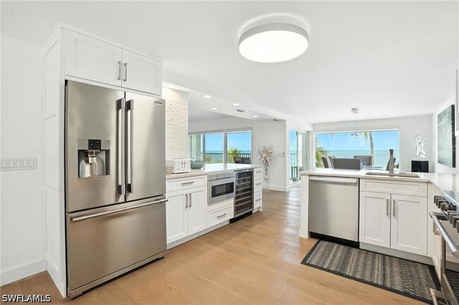 Building Photo - 9517 Gulf Shore Dr