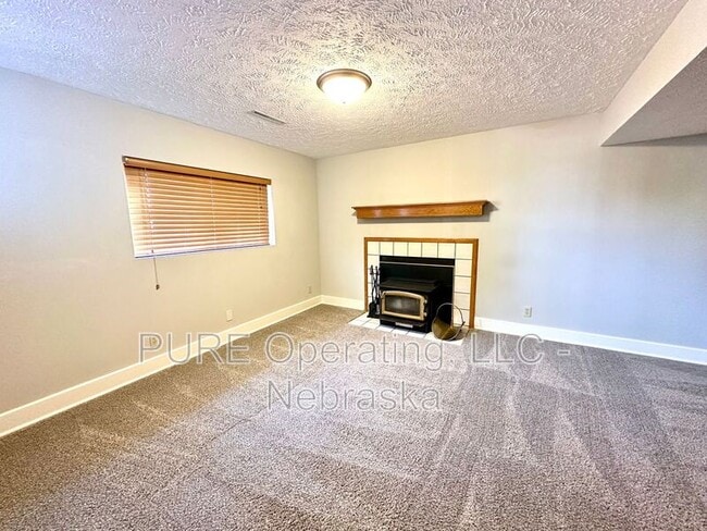 Building Photo - 8108 S 152nd Ave