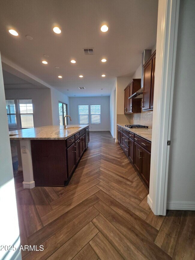 Building Photo - 7641 W Staghorn Rd