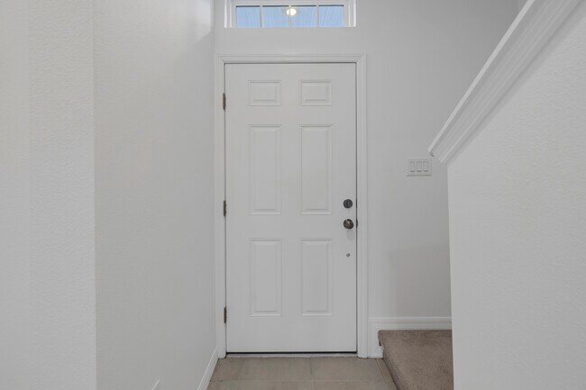 Building Photo - 6111 Fairmont Ln
