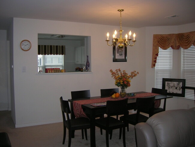 Building Photo - --APPLICATION PENDING CURRENTLY UNAVAILABL...