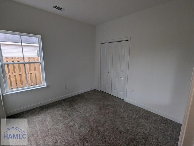 Building Photo - 110 Nobles Dr NE