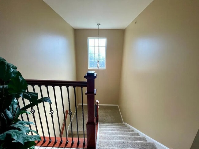 Building Photo - 2915 Henley Ln