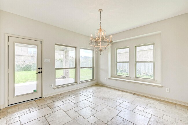 Building Photo - 31815 Dunham Lake Dr