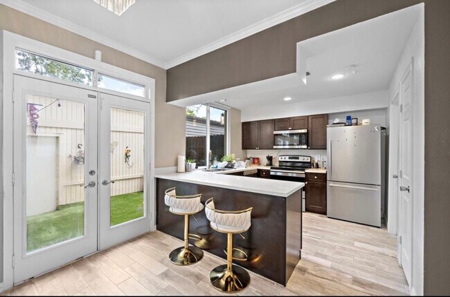 Building Photo - 15167 Kimberley Ct