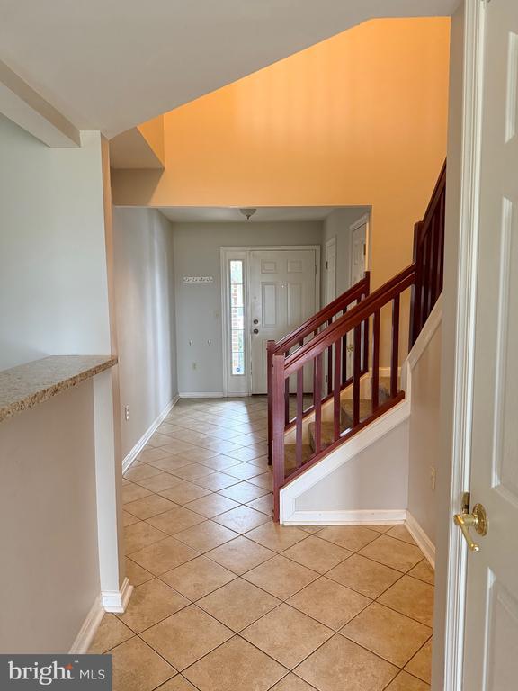 Building Photo - 156 Sparrow Rd