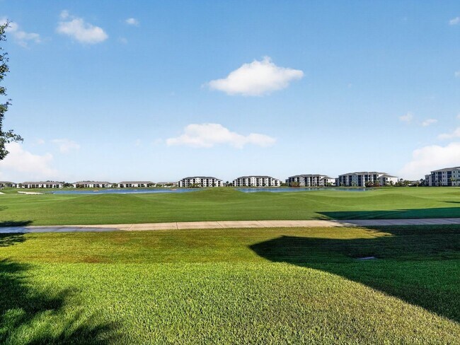 Building Photo - 5807 Double Eagle Cir