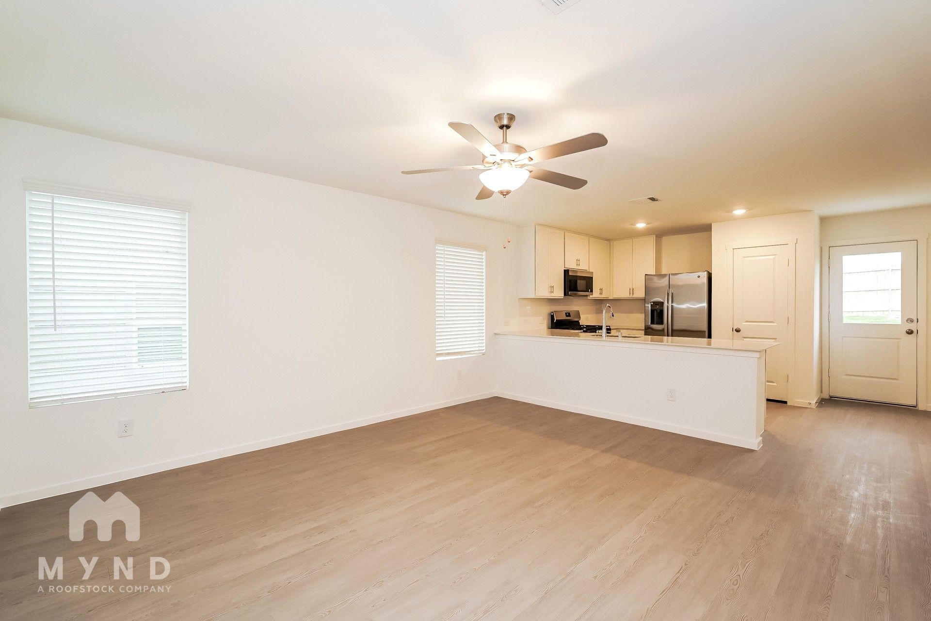 Building Photo - 2640 Mistwood Dr