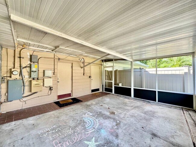 Building Photo - 4919 Chariton Ave