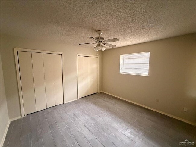 Building Photo - 10 Tamarack Ave