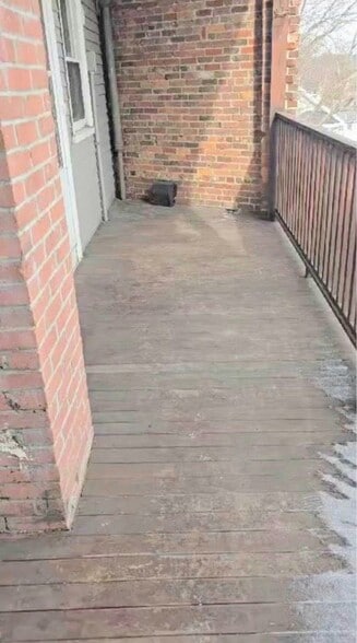 Building Photo - 598 Hyde Park Ave