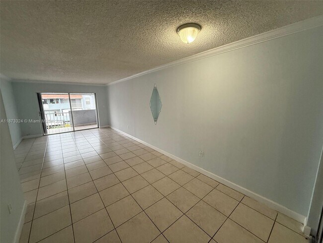 Building Photo - 1725 W 60th St