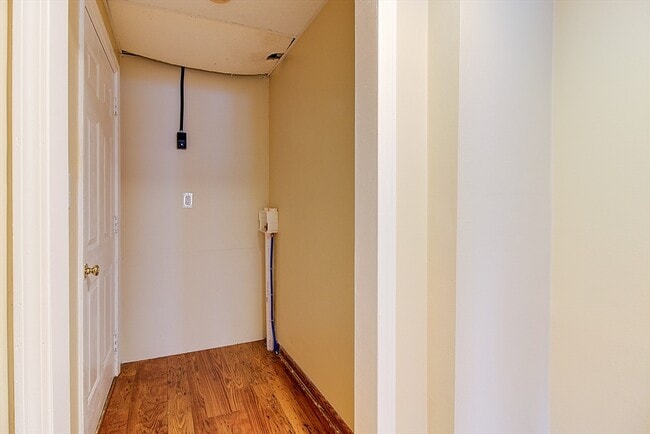 Building Photo - 39 Ruggles St