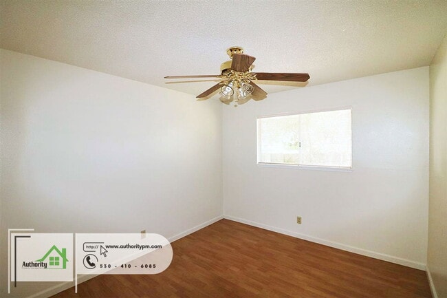 Building Photo - 2121 Deimos Ct