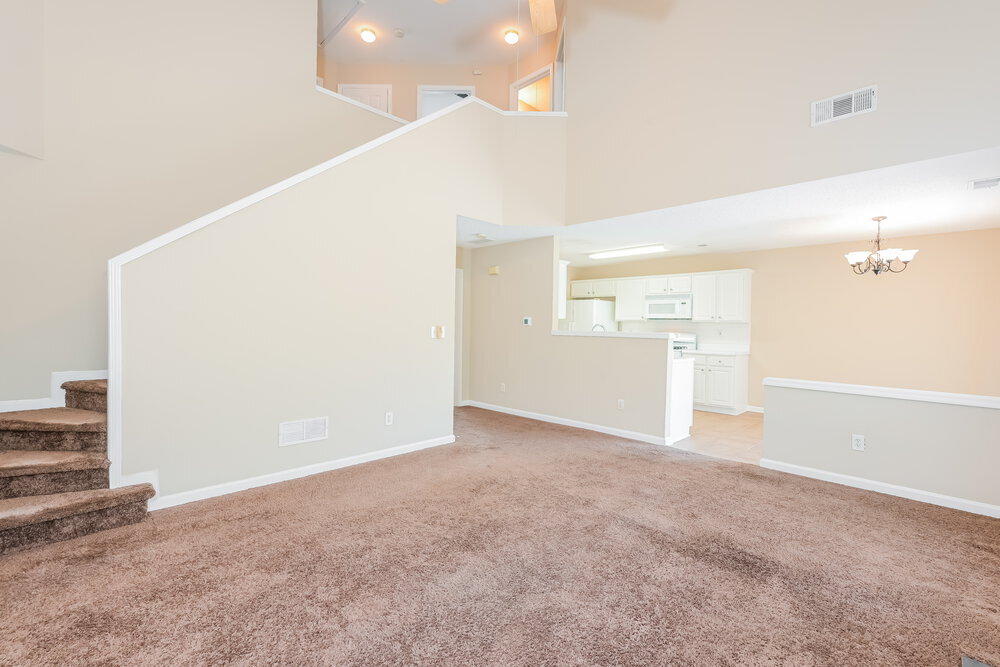 Building Photo - 4375 Ridgefair Dr