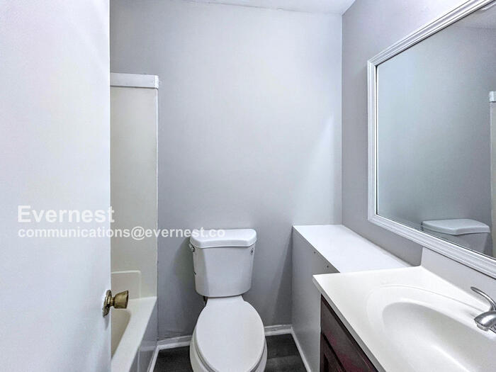 Building Photo - 6482 Klinect Ct