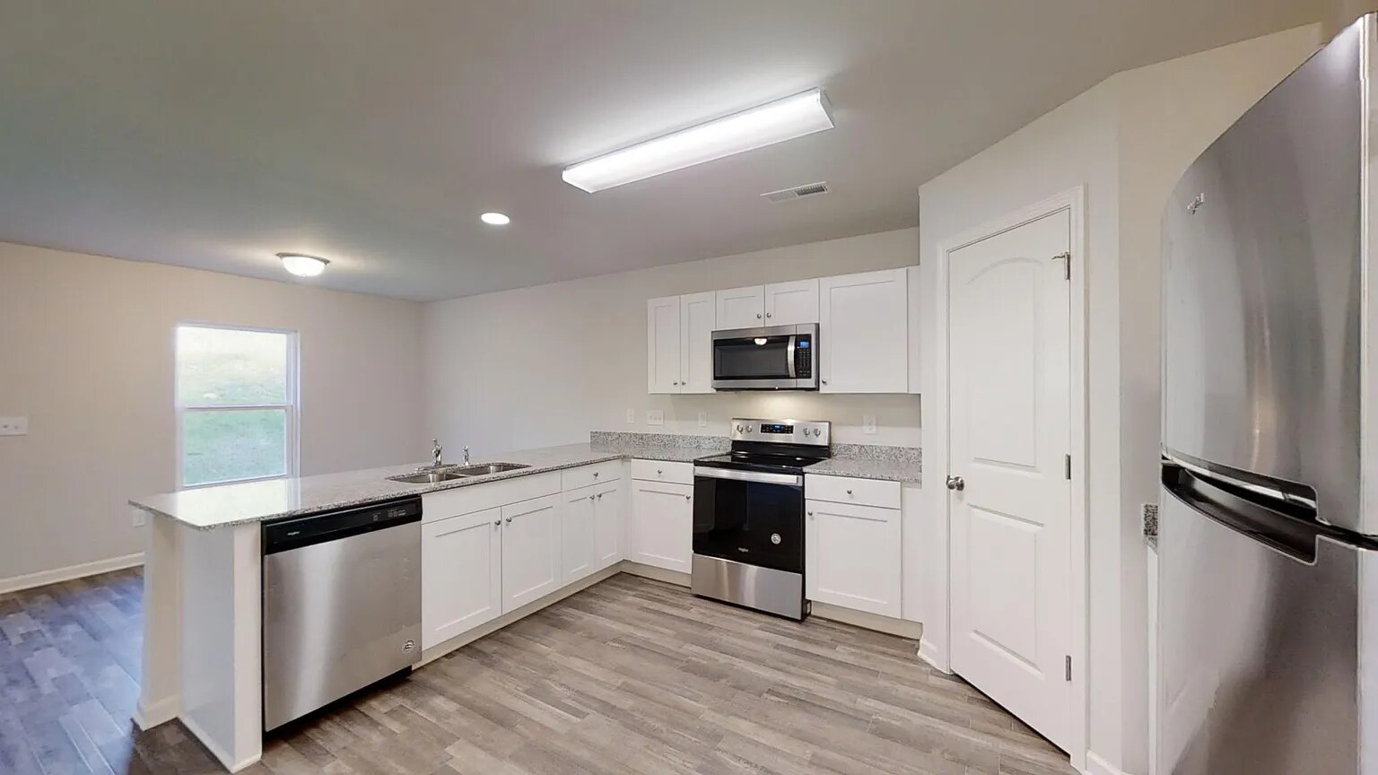 Building Photo - 1516 Tamarino Dr