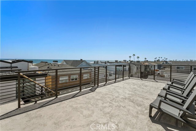 Building Photo - 913 W Balboa Blvd