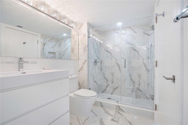 Building Photo - 90 Alton Rd