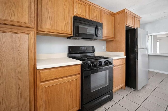Building Photo - 2804 NW 46th St
