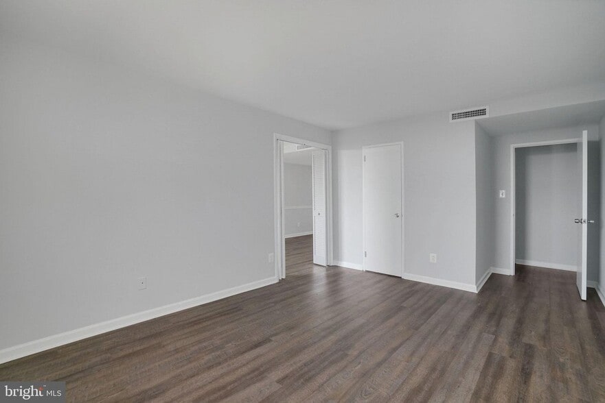 Building Photo - 4600 Duke St