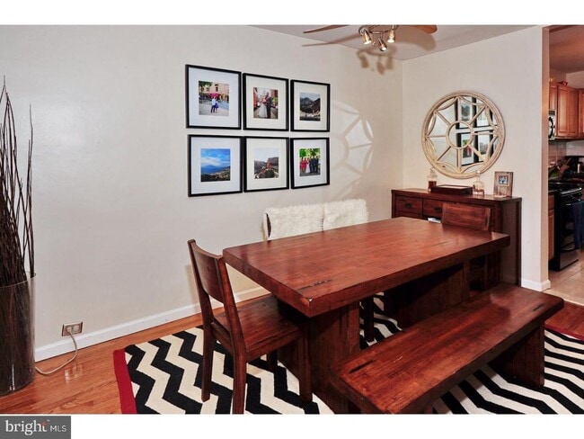 Building Photo - 728 S Smedley St