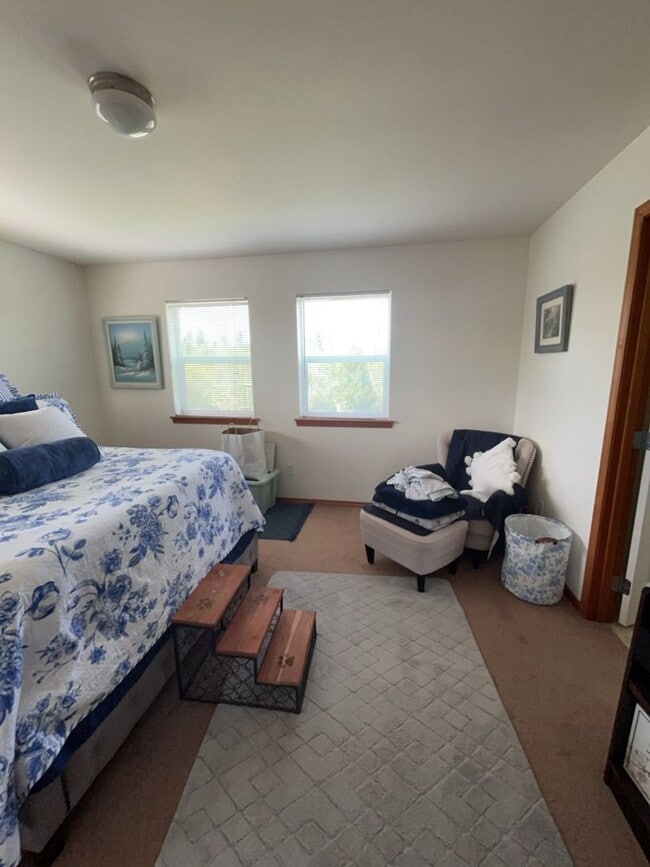 Building Photo - Spacious 3bd in Lake Stevens