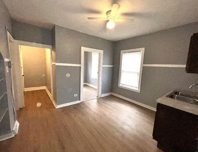 Building Photo - Freshly Renovated 3-Bedroom Home in South ...