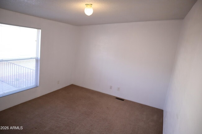 Building Photo - 5181 E Shirley Dr
