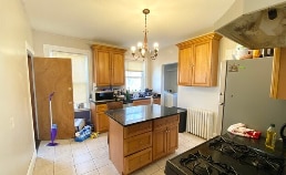 Images are representative samples of the advertised unit. Actual units shown during tours may differ - 44 Pontiac St