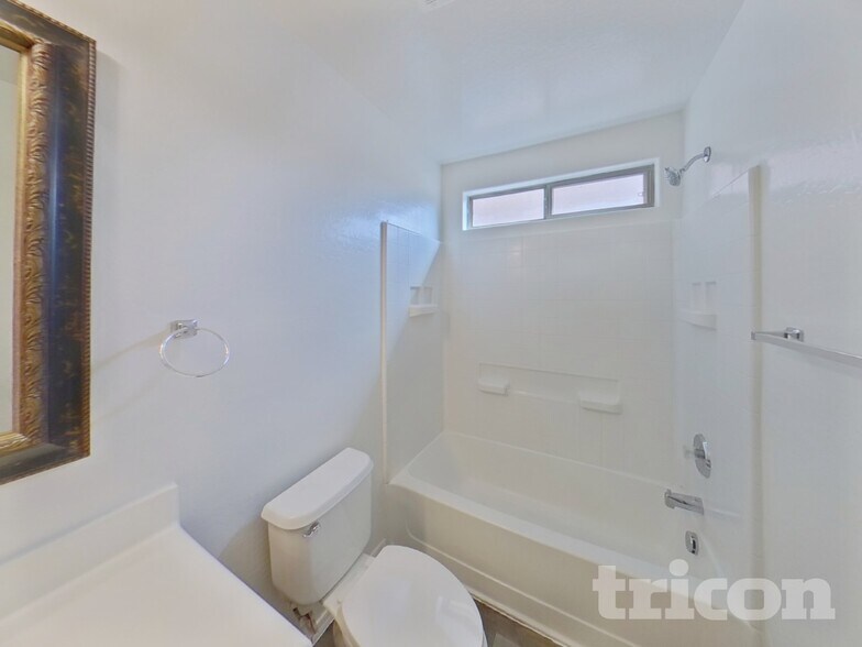 Building Photo - 43683 W Arizona Ave