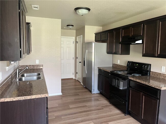 Building Photo - 2932 Cherry Knoll Cir