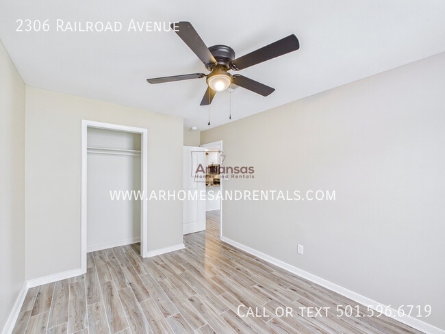 Building Photo - 2306 Railroad Ave