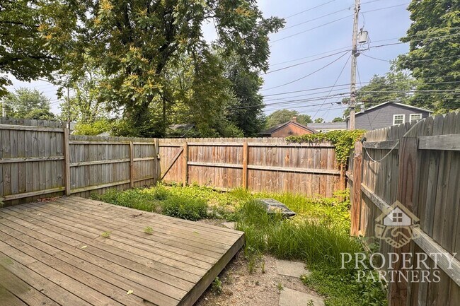 Building Photo - 5234 N College Ave