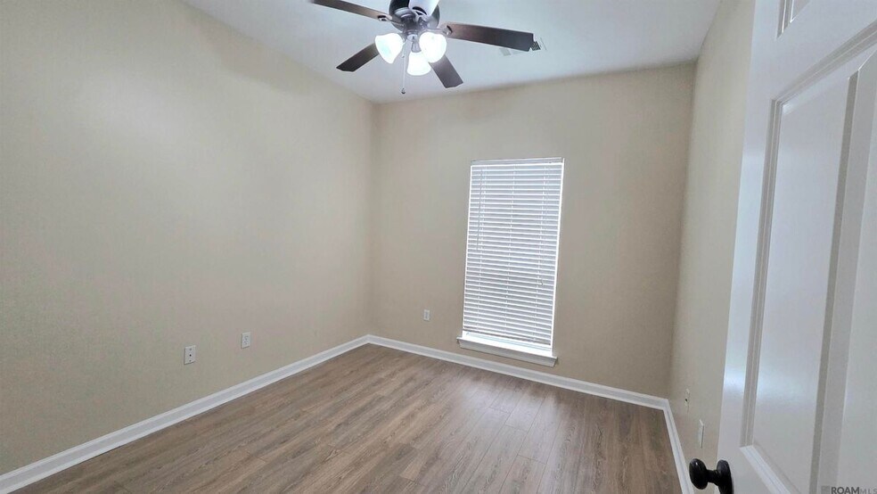 Building Photo - 2934 Nicholson Lake Dr