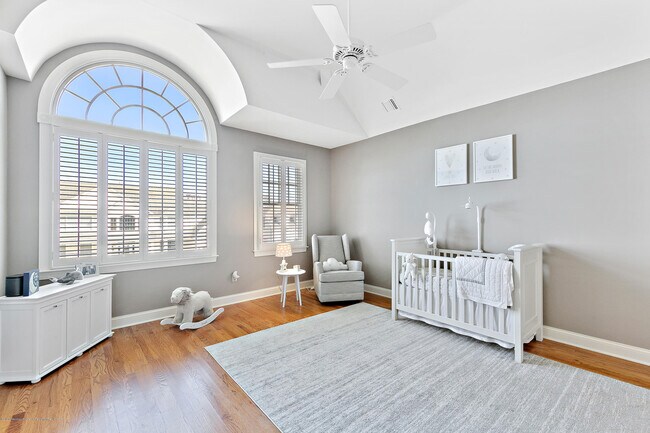 Building Photo - 30 Columbus Dr