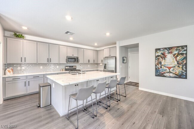 Building Photo - 4035 Redwood Gln Ct