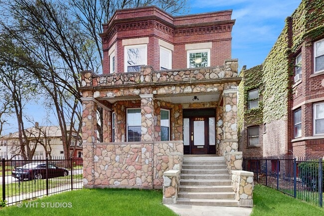 Building Photo - 7758 S Saginaw Ave