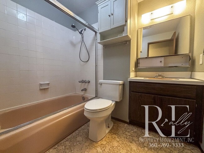 Building Photo - Cozy 3-Bedroom Home in Desirable Poulsbo Neighborhood