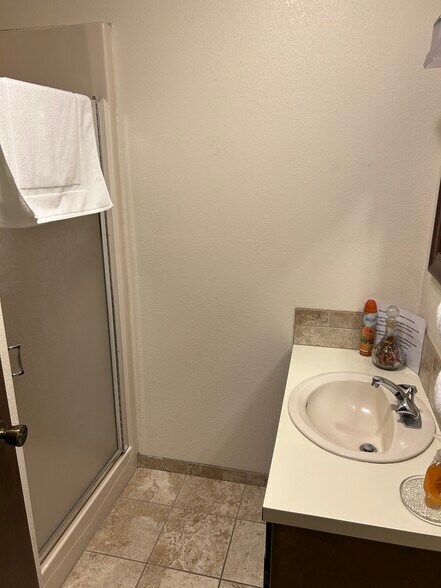 Building Photo - 808 N 51st Ave