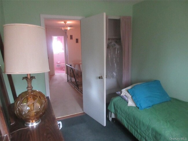 Building Photo - 5 Coyne Dr