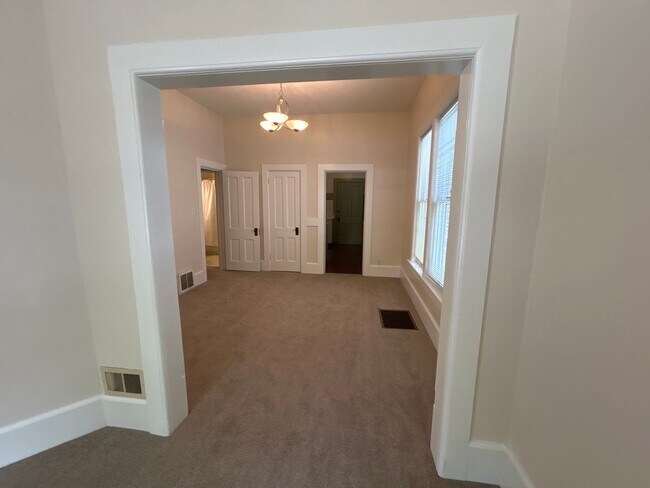 Building Photo - 116