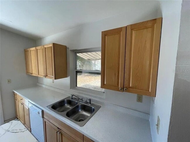 Building Photo - 206 Poinciana Cir