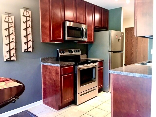 Building Photo - 6020 Oakwood Dr