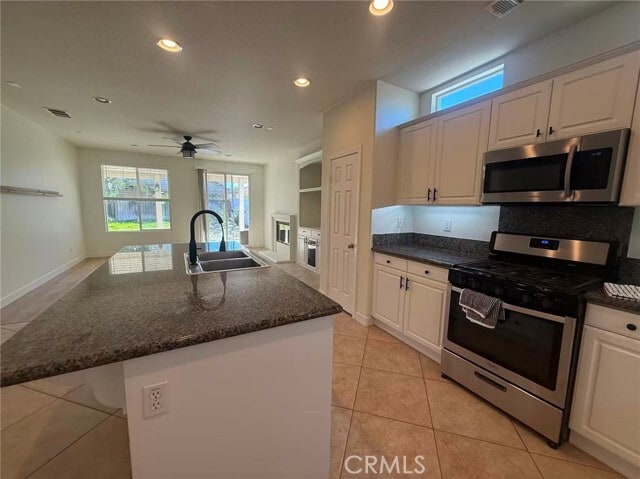 Building Photo - 36228 Bur Oaks Ave