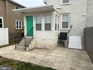 Building Photo - 264 Maple Ave