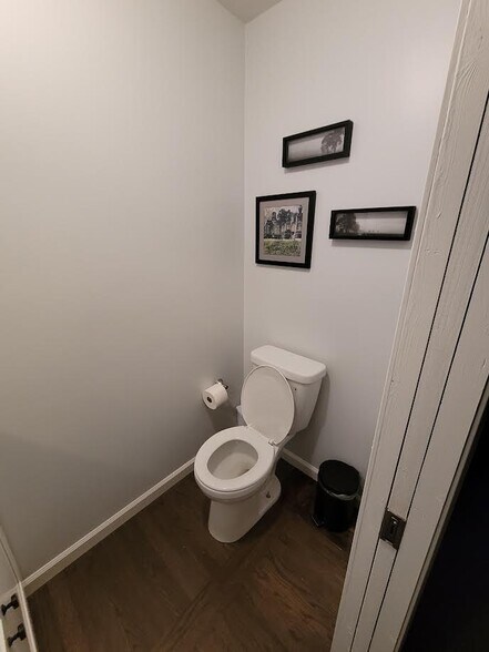 Building Photo - 5090 Heather Rd SE