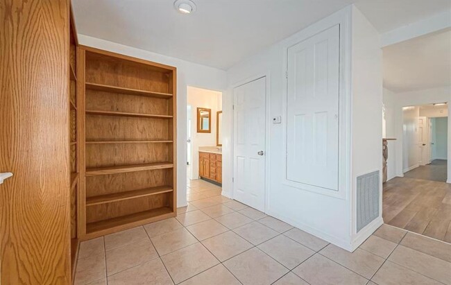 Building Photo - 11730 Rubenstein St